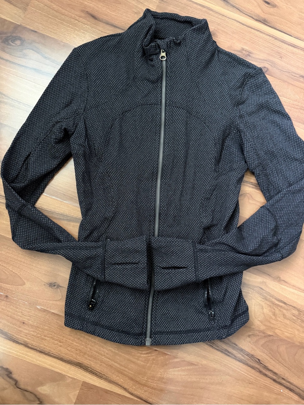 Lululemon Size 4 Women’s Black Zip-Front Lightweight Jacket - Previous Define